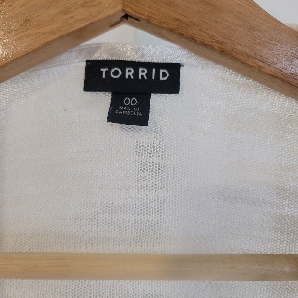 Torrid White Knit Cardigan 00 - Picture 3 of 7